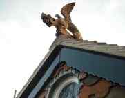 ridge dragon on the roof